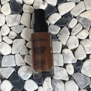 SMASHBOX  SKIN 15 HOUR WEAR HYDRATING FOUNDATION